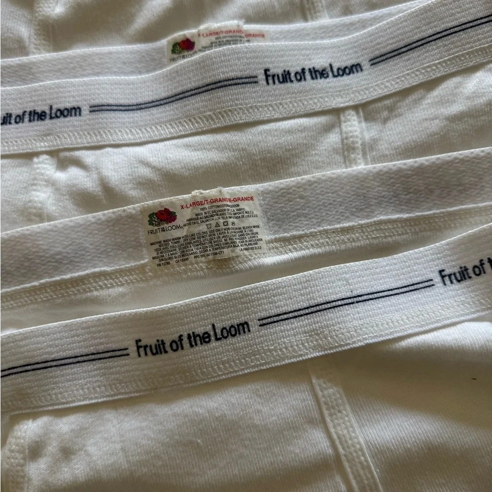 Vintage Fruit of the Loom Men's‎ White Briefs
